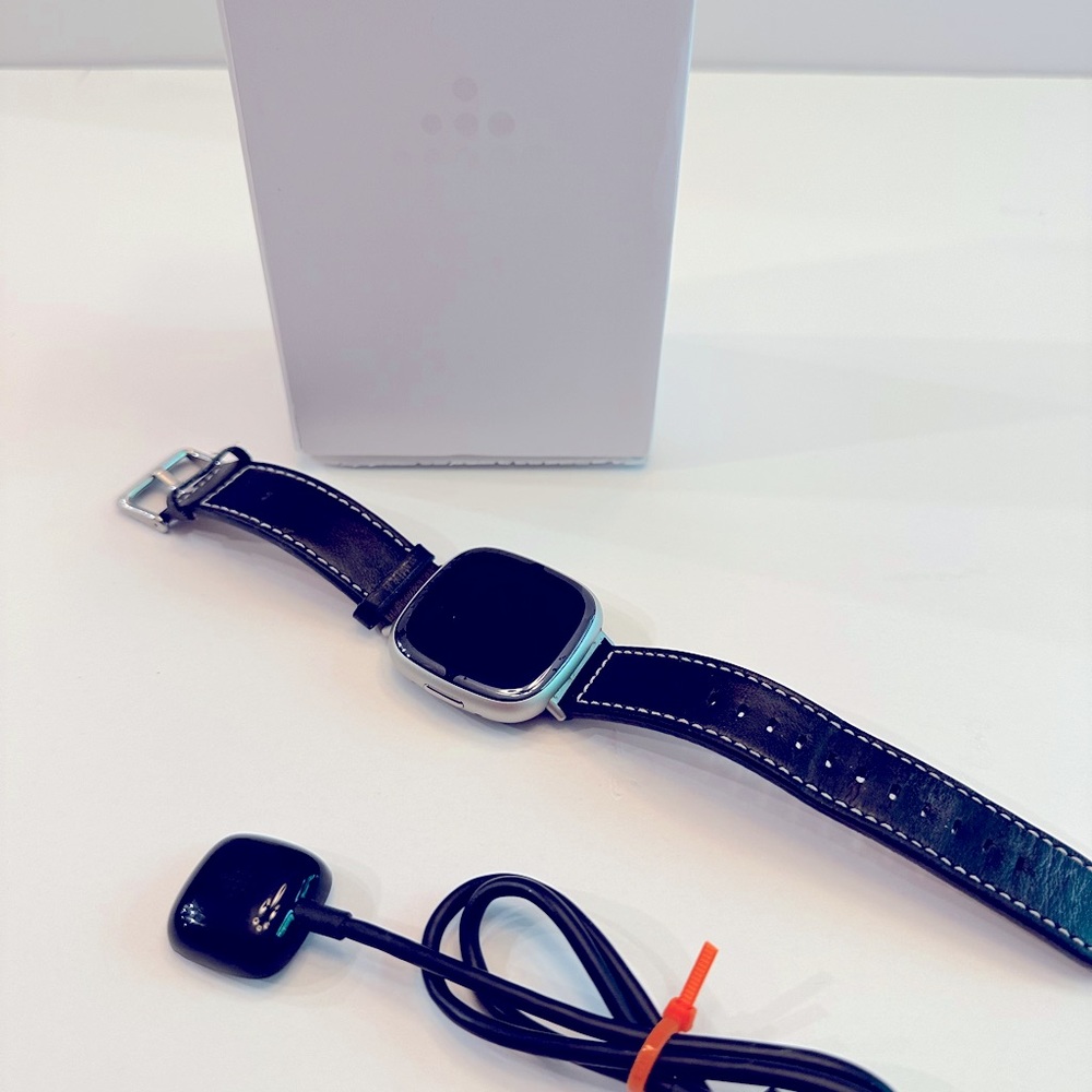 Fitbit Versa 4